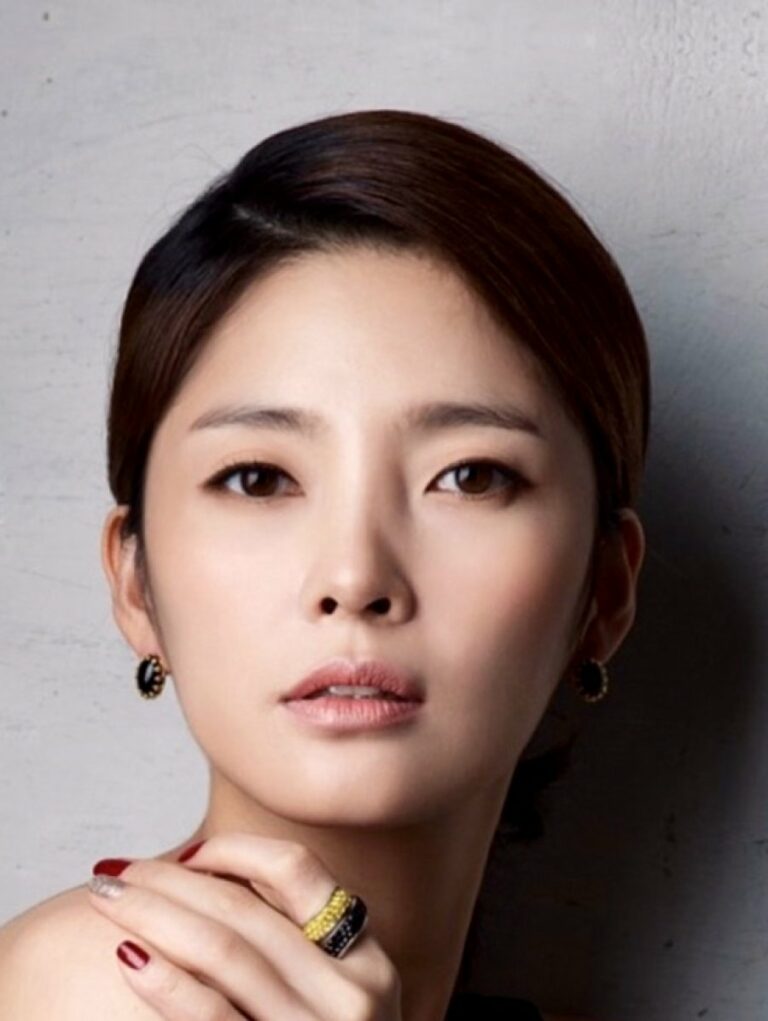 Jo Yun Hee (Korean Actor/Artist) - KoreanDrama.org