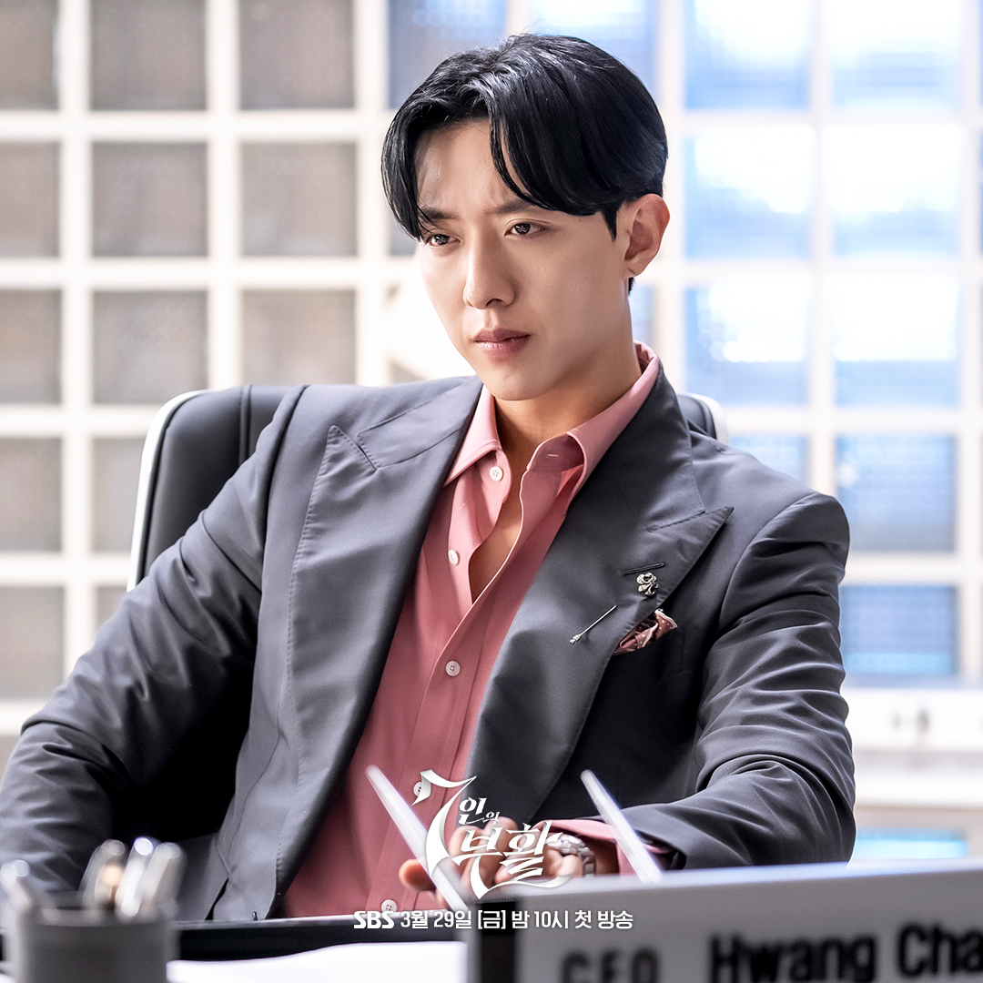 CNBLUE’s Lee Jung Shin Transforms Into A Genius CEO Running Korea’s No. 1 Portal Site In “The Escape Of The Seven: Resurrection”